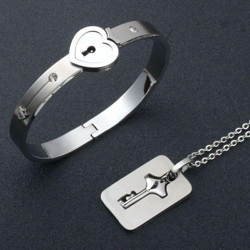 LOVE LOCK BRACELETS WITH KEY PENDANT NECKLACE